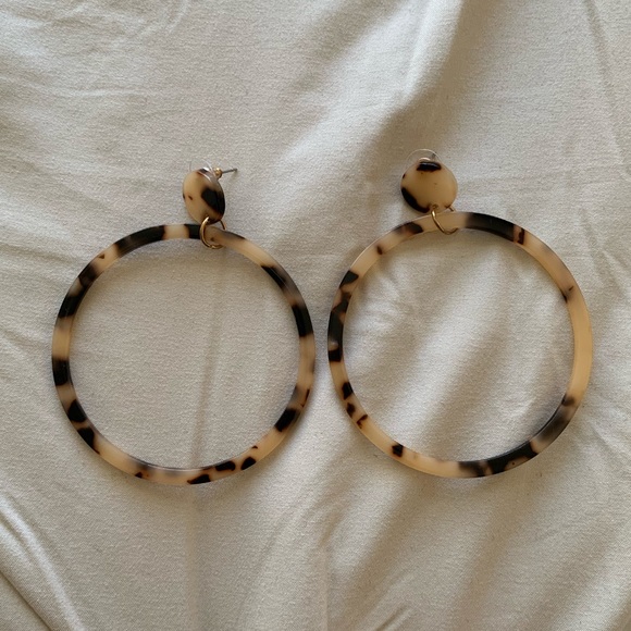 Jewelry - Tortoise Printed Hoops
